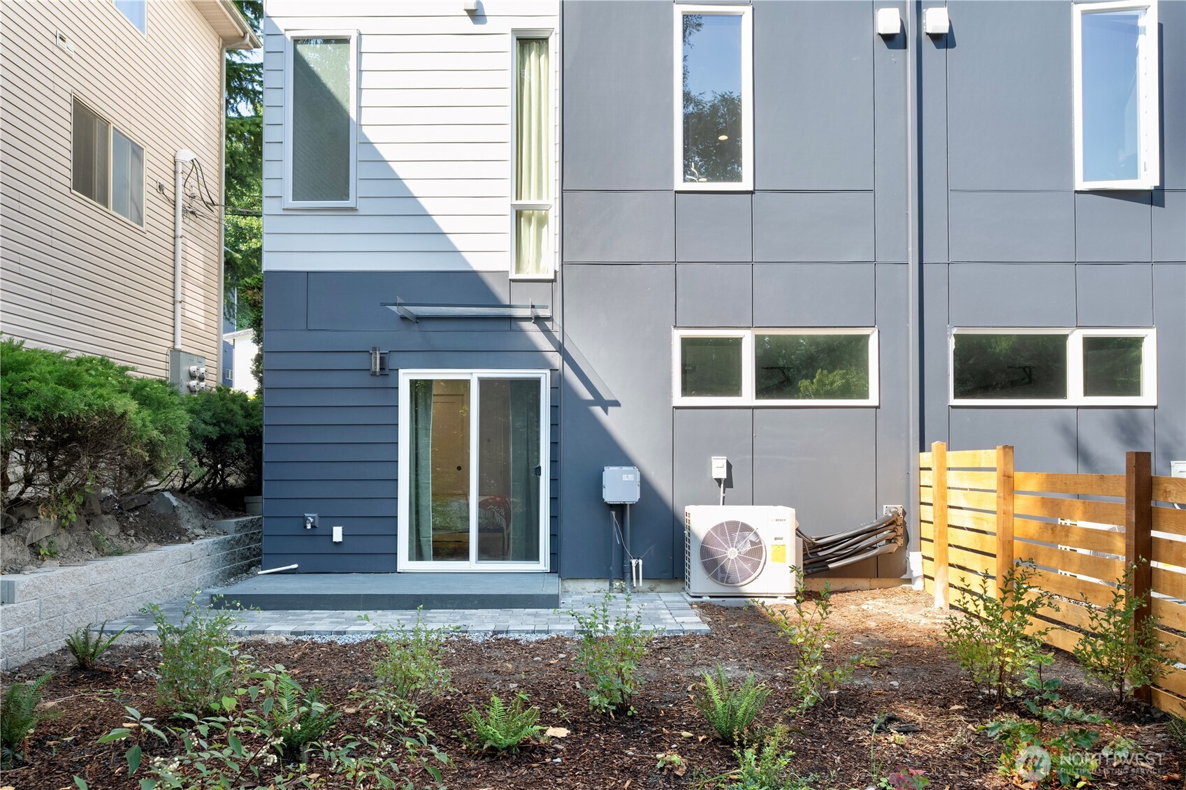 8522 23rd Avenue NE, Seattle, WA 98115