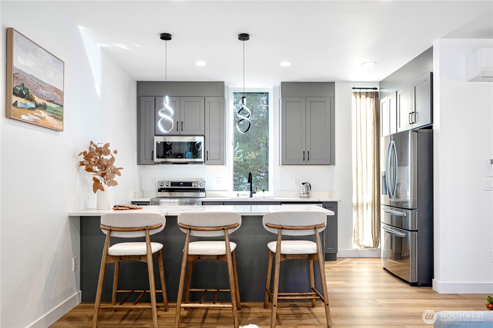 8522 23rd Avenue NE, Seattle, WA 98115