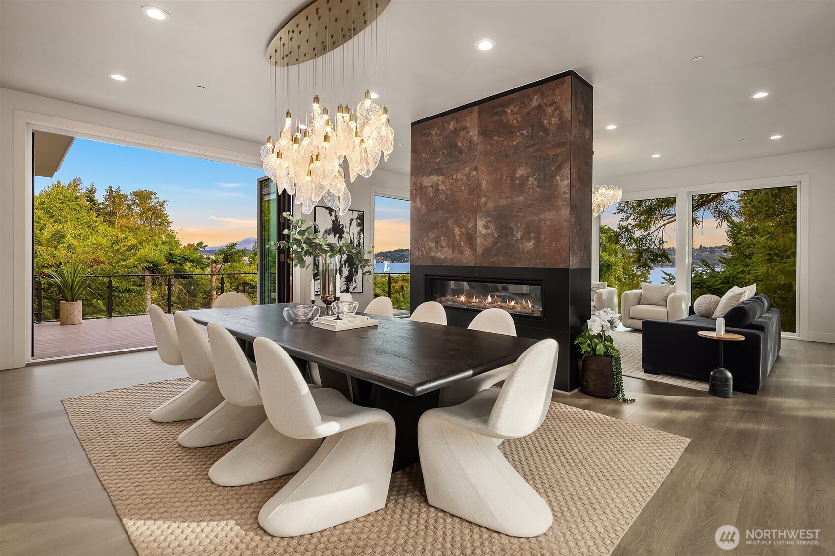 8243 W Mercer Way , Mercer Island, WA 98040