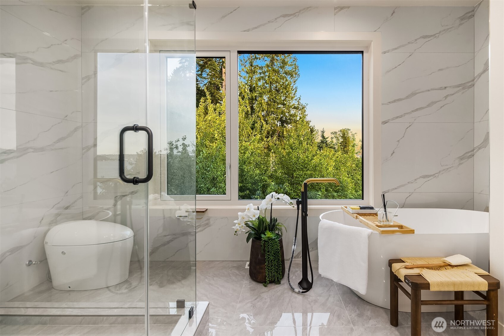 8243 W Mercer Way , Mercer Island, WA 98040