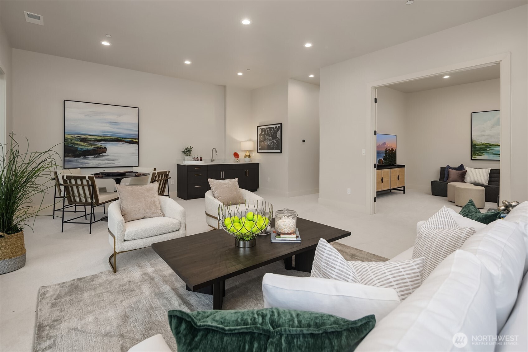 8243 W Mercer Way , Mercer Island, WA 98040