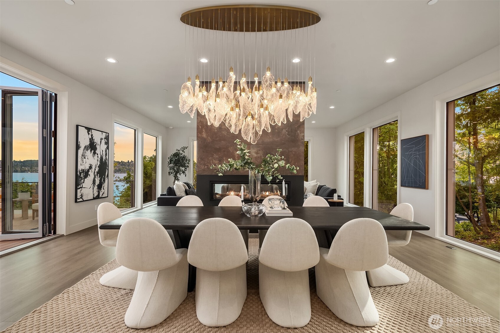 8243 W Mercer Way , Mercer Island, WA 98040