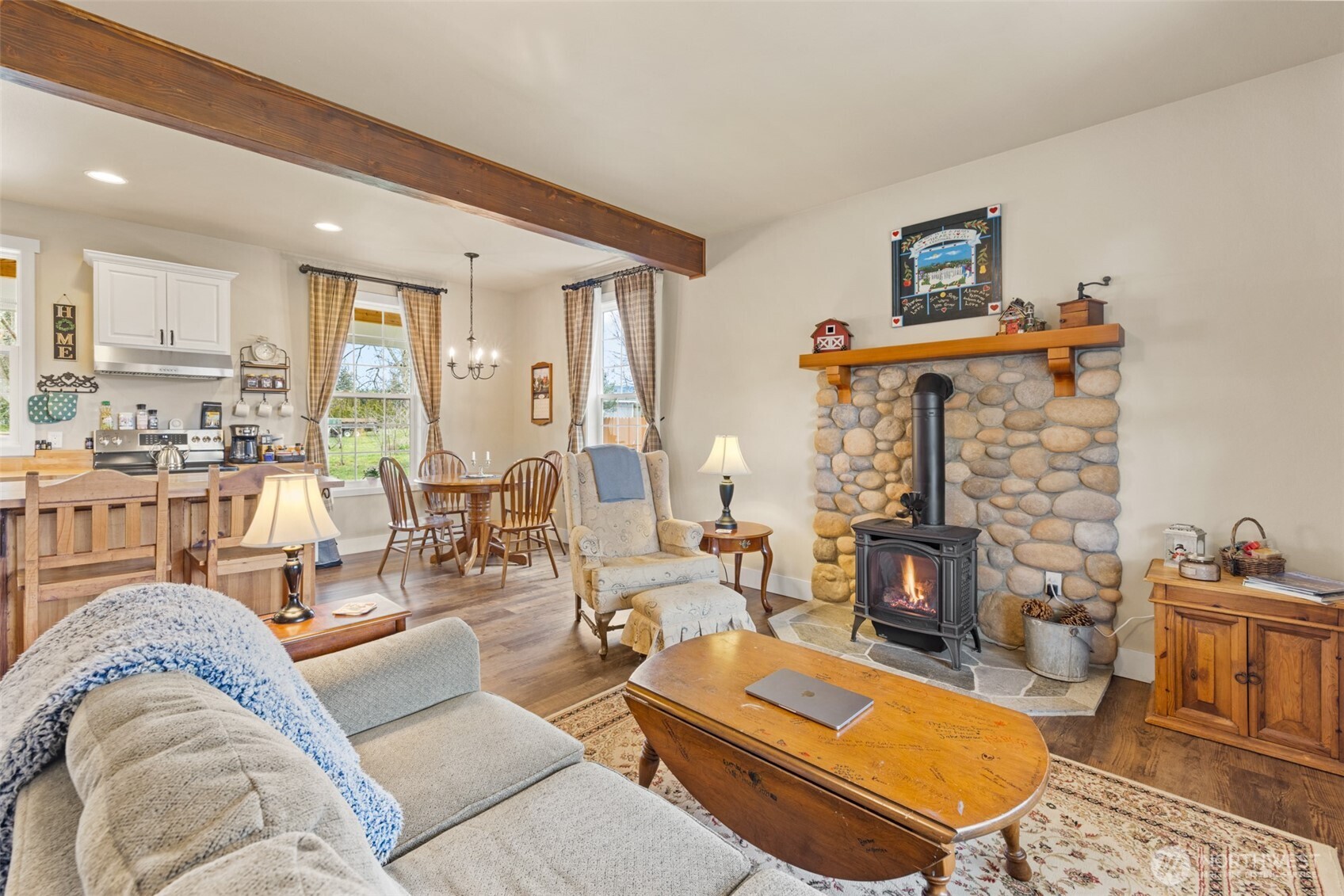 981 W Hendrickson Road , Sequim, WA 98382