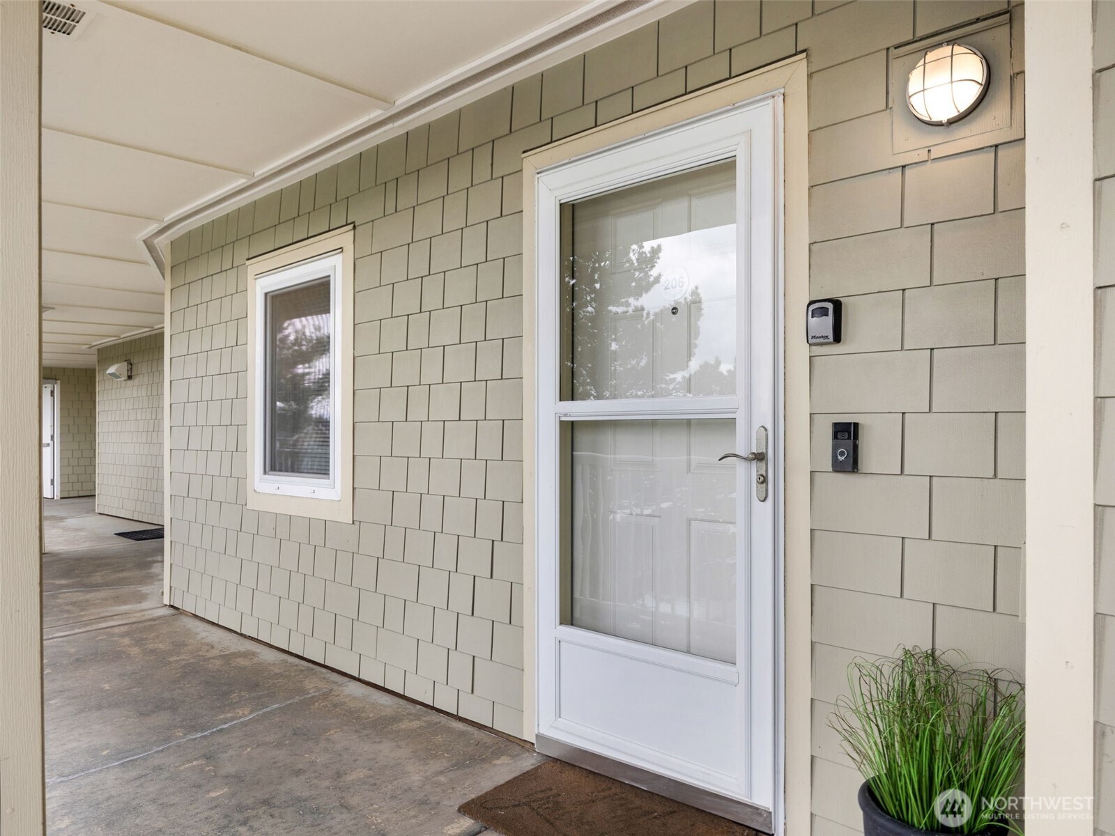 501 Shoreview Drive S #206, Long Beach, WA 98631