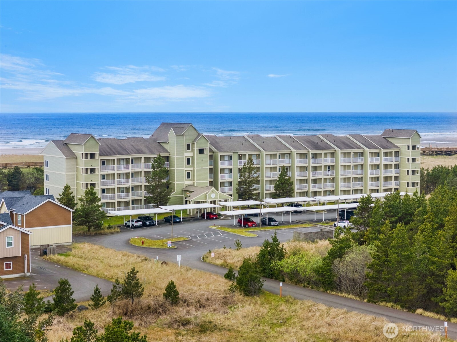 501 Shoreview Drive S #206, Long Beach, WA 98631