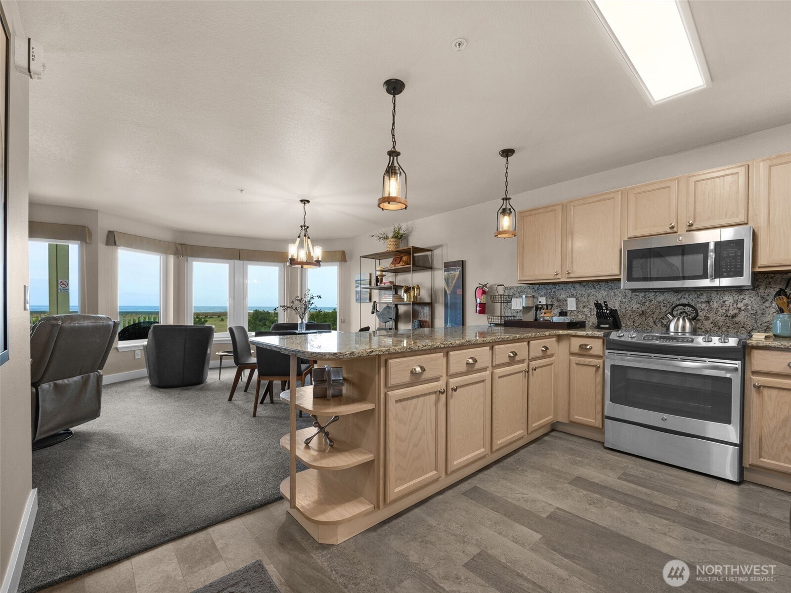 501 Shoreview Drive S #206, Long Beach, WA 98631