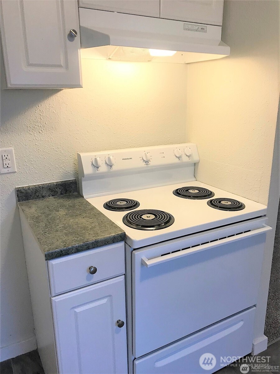 123 Acorn Street , Bremerton, WA 98310