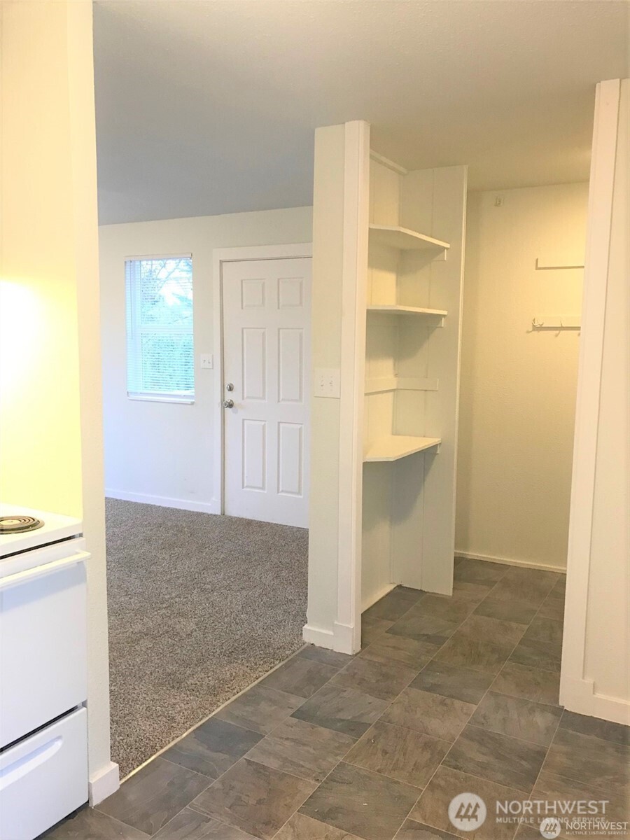 123 Acorn Street , Bremerton, WA 98310