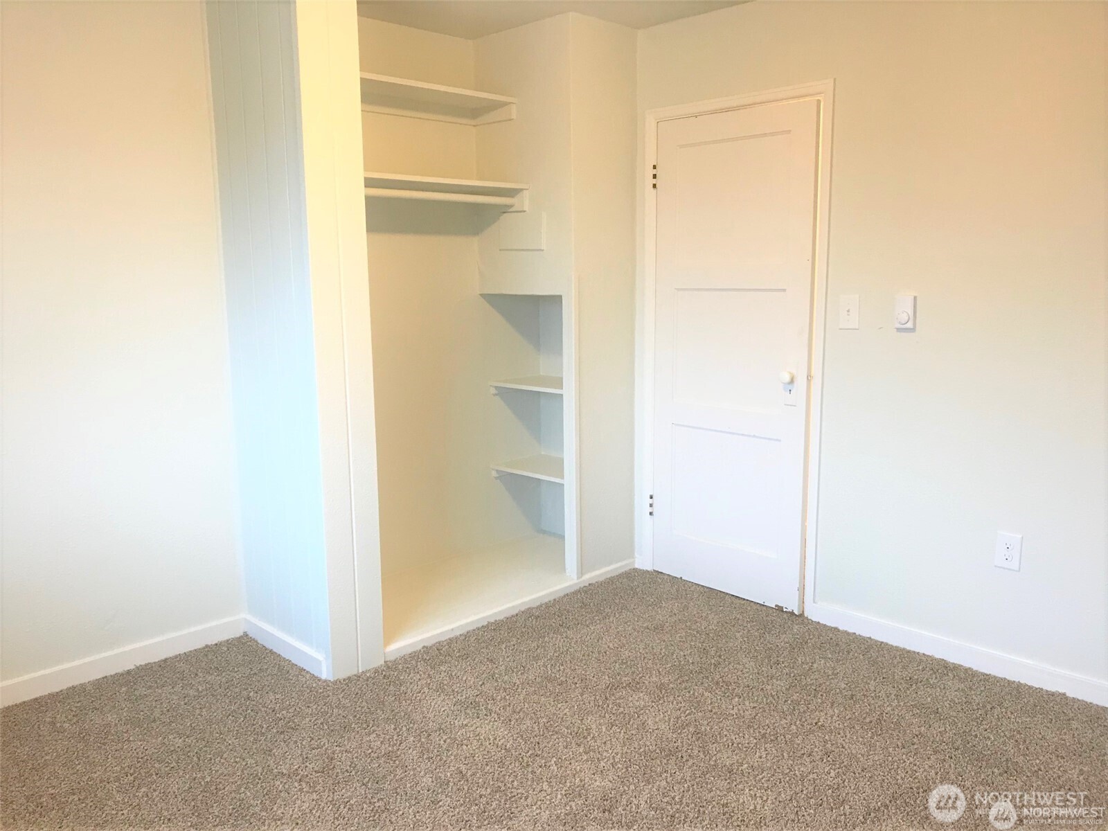 123 Acorn Street , Bremerton, WA 98310