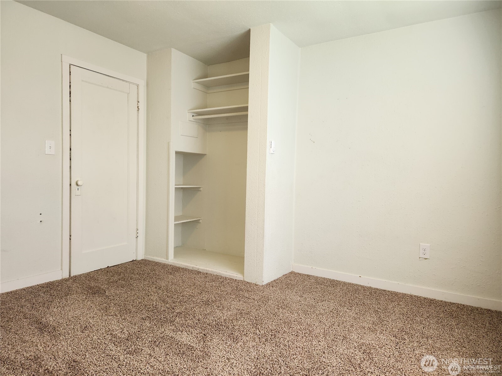 123 Acorn Street , Bremerton, WA 98310