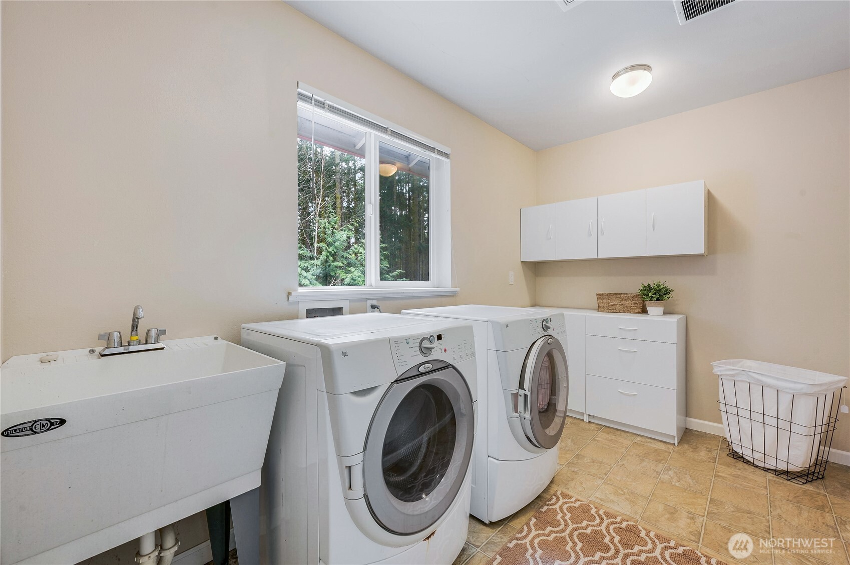3912 Holcomb , Port Townsend, WA 98368