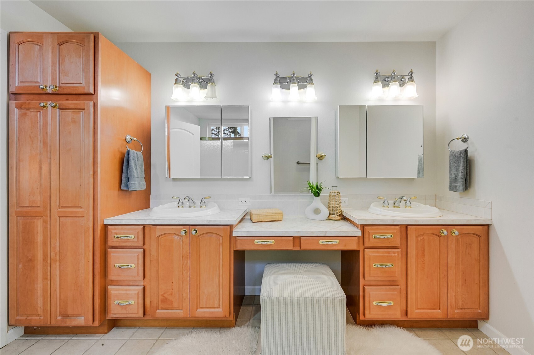 3912 Holcomb , Port Townsend, WA 98368