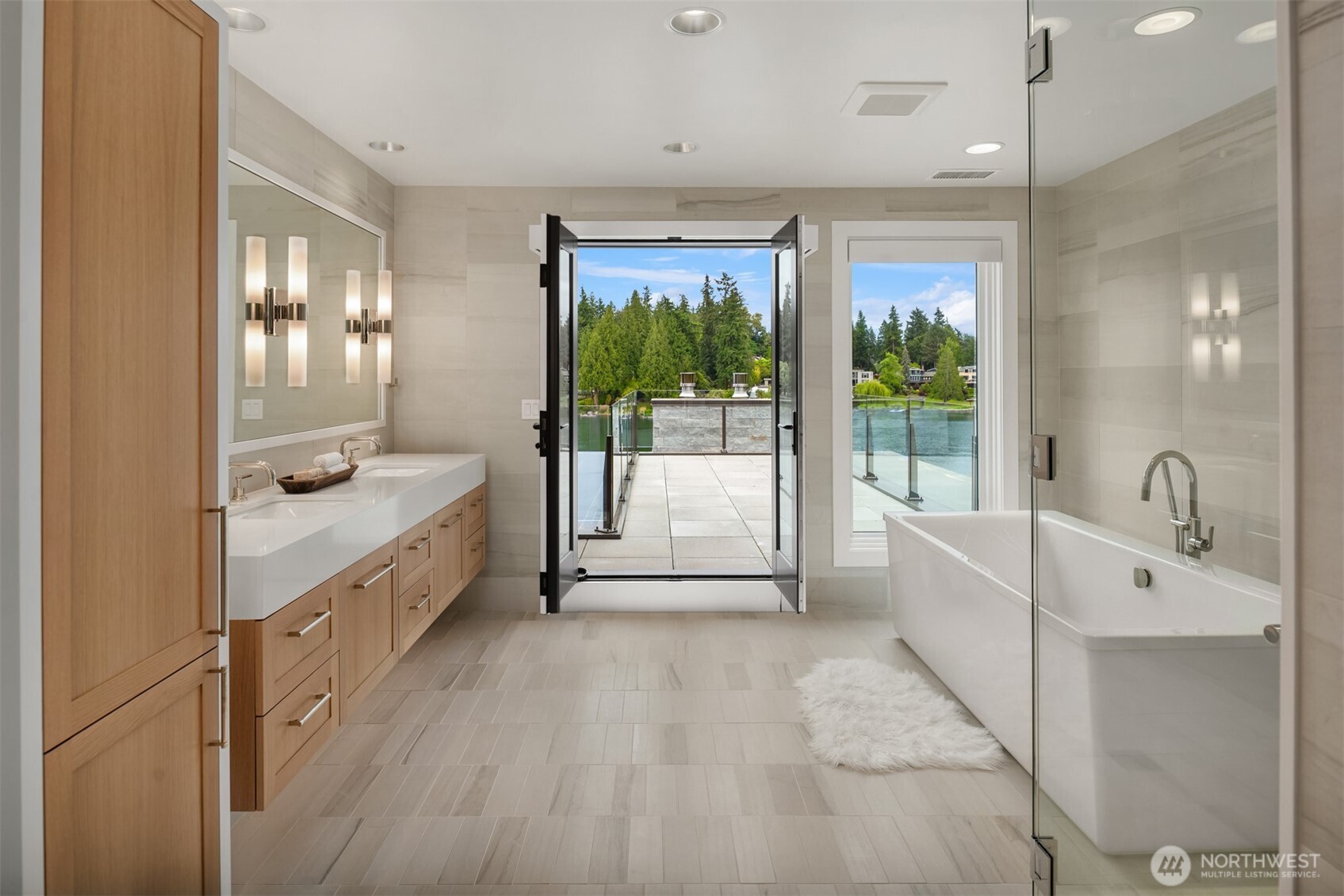 3234 78th Place NE, Medina, WA 98039