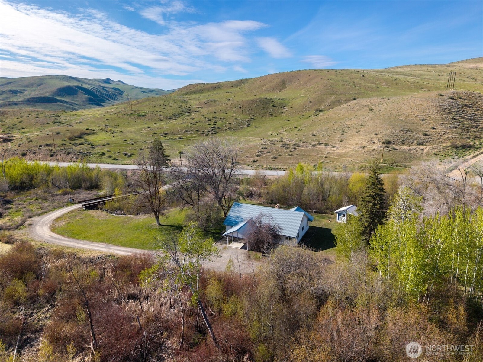 20752 State Route 20 , Twisp, WA 98856