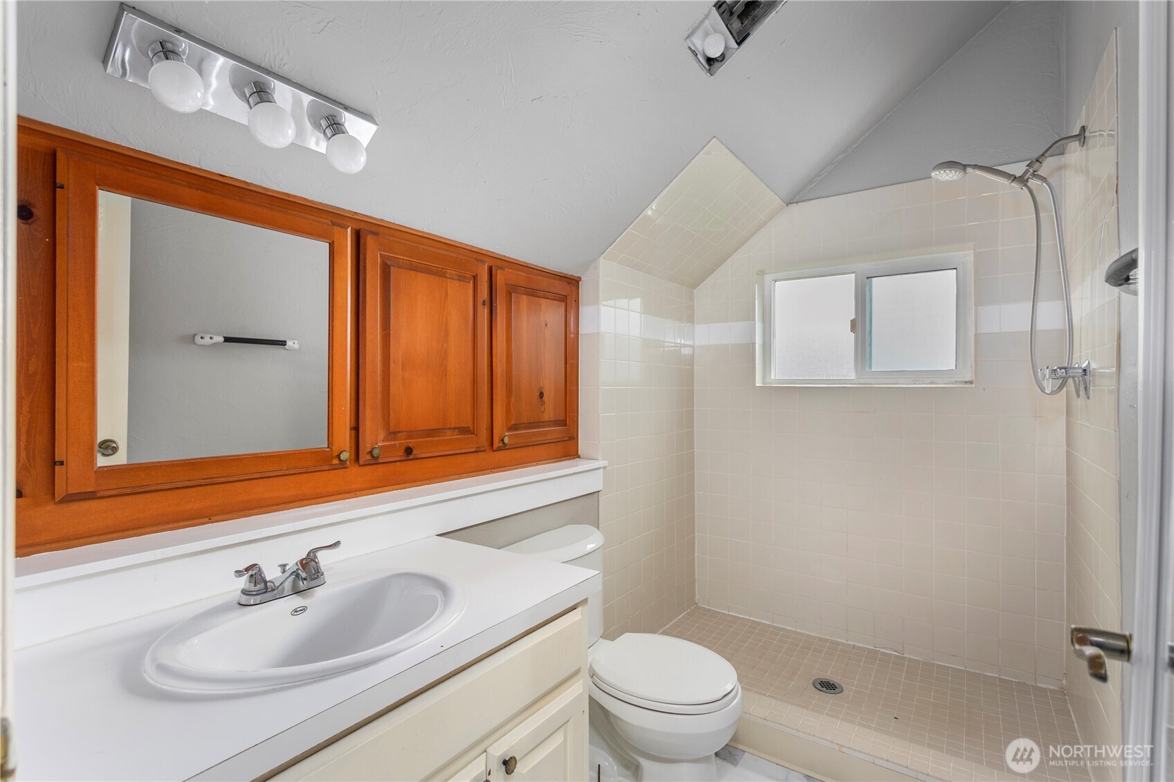 295 Kangas Road , Toledo, WA 98591