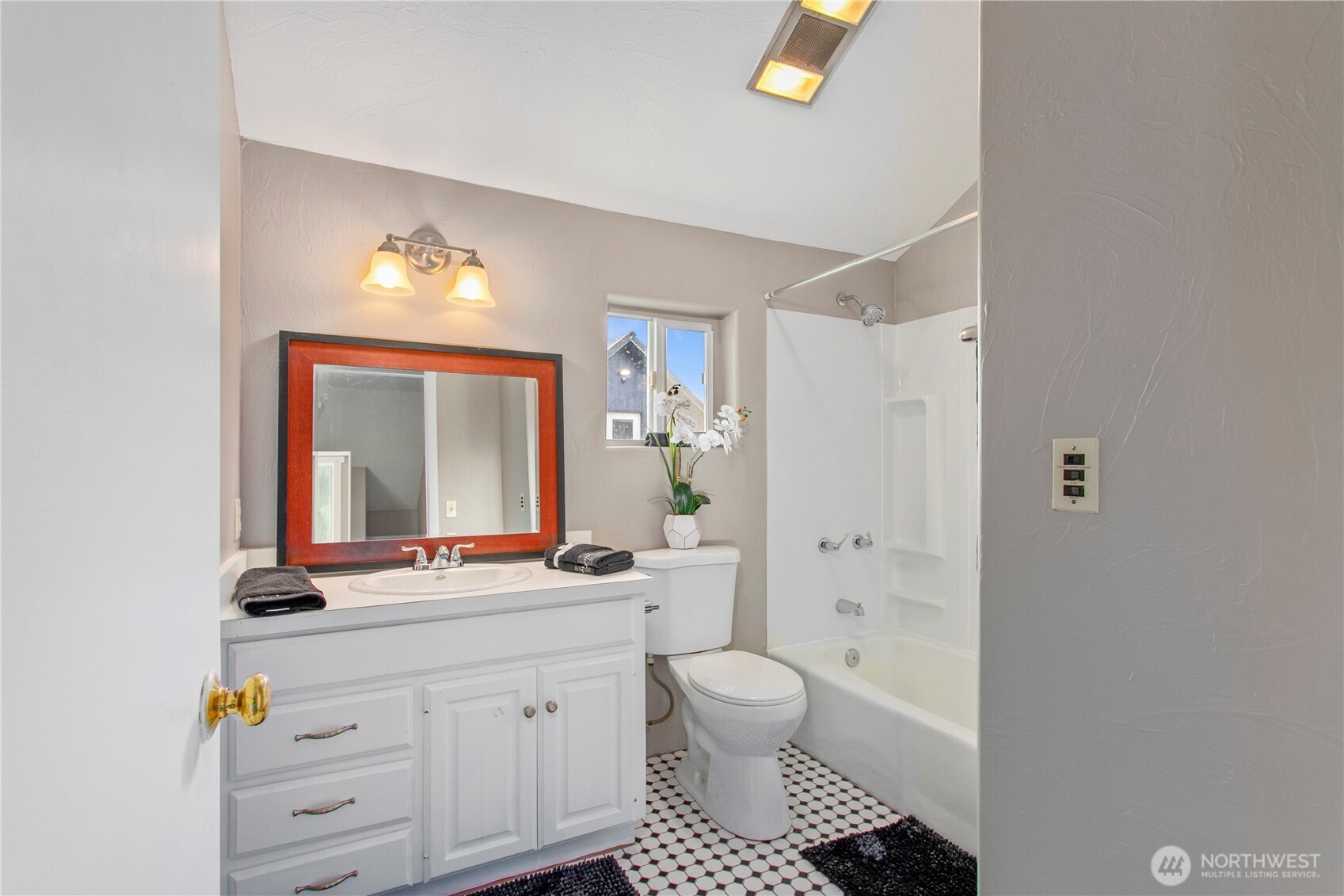 295 Kangas Road , Toledo, WA 98591
