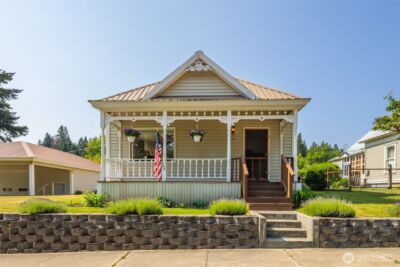 114 4th Street , Roslyn, WA 98941