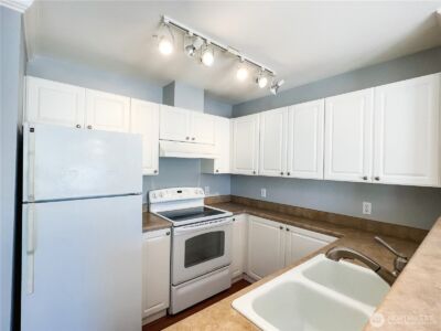 33020 10th Avenue SW #N302, Federal Way, WA 98023 - Photo 3