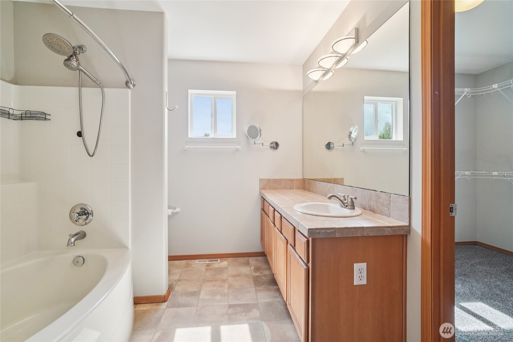 5449 Emerald Court , Mount Vernon, WA 98273