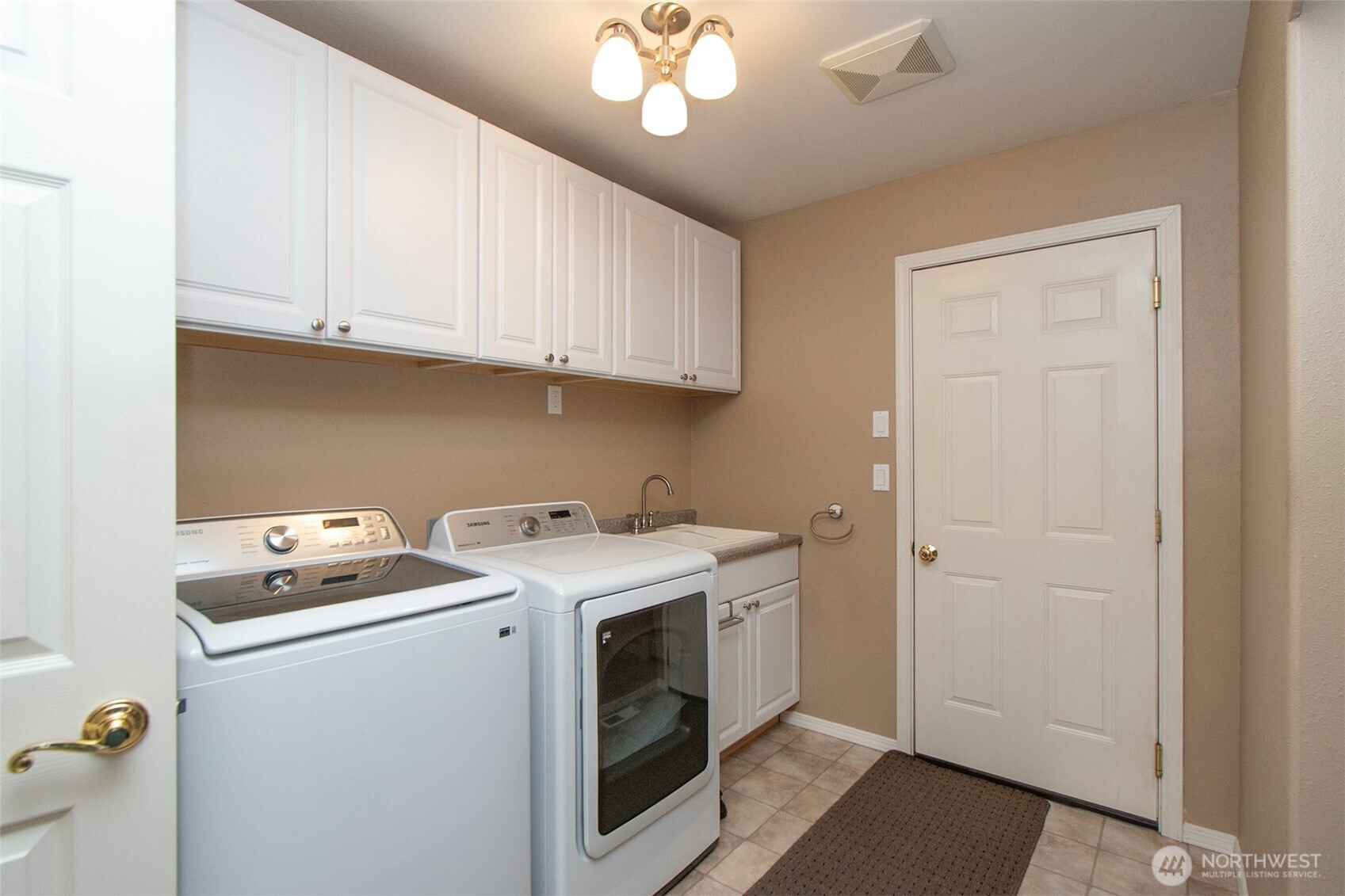 31 Topaz Way , Sequim, WA 98382