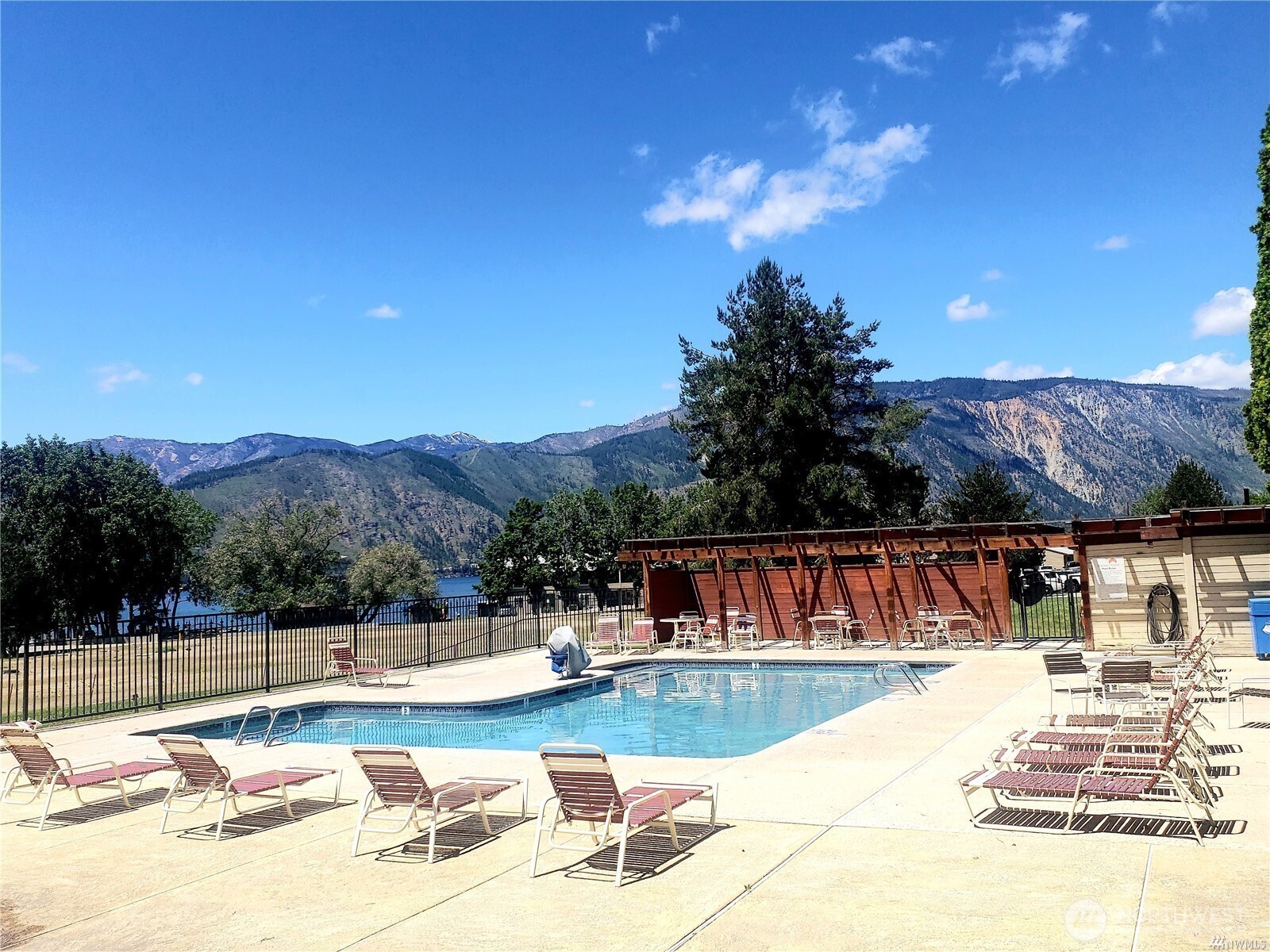 1 Lodge 632-P , Manson, WA 98831