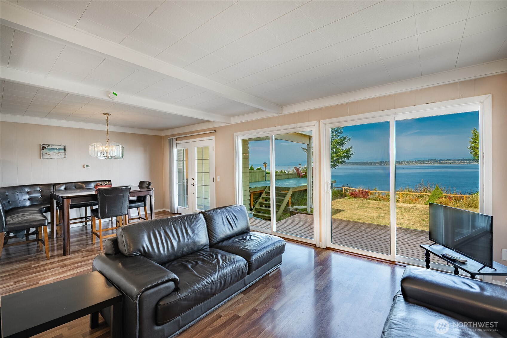 6887 Holeman Avenue , Blaine, WA 98230