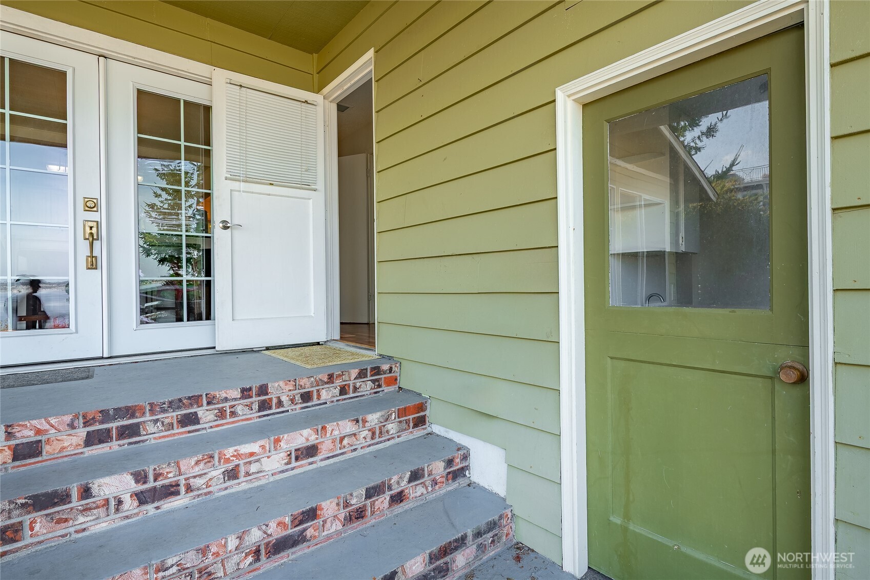 6887 Holeman Avenue , Blaine, WA 98230