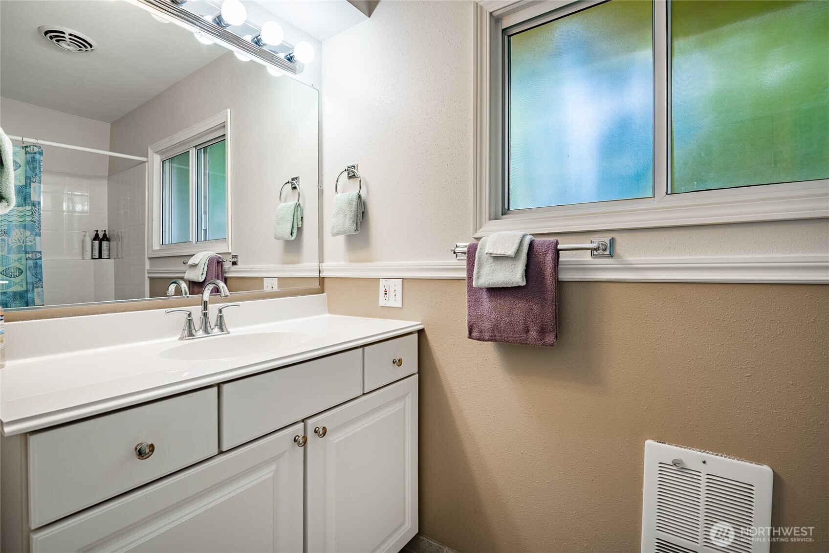 6887 Holeman Avenue , Blaine, WA 98230