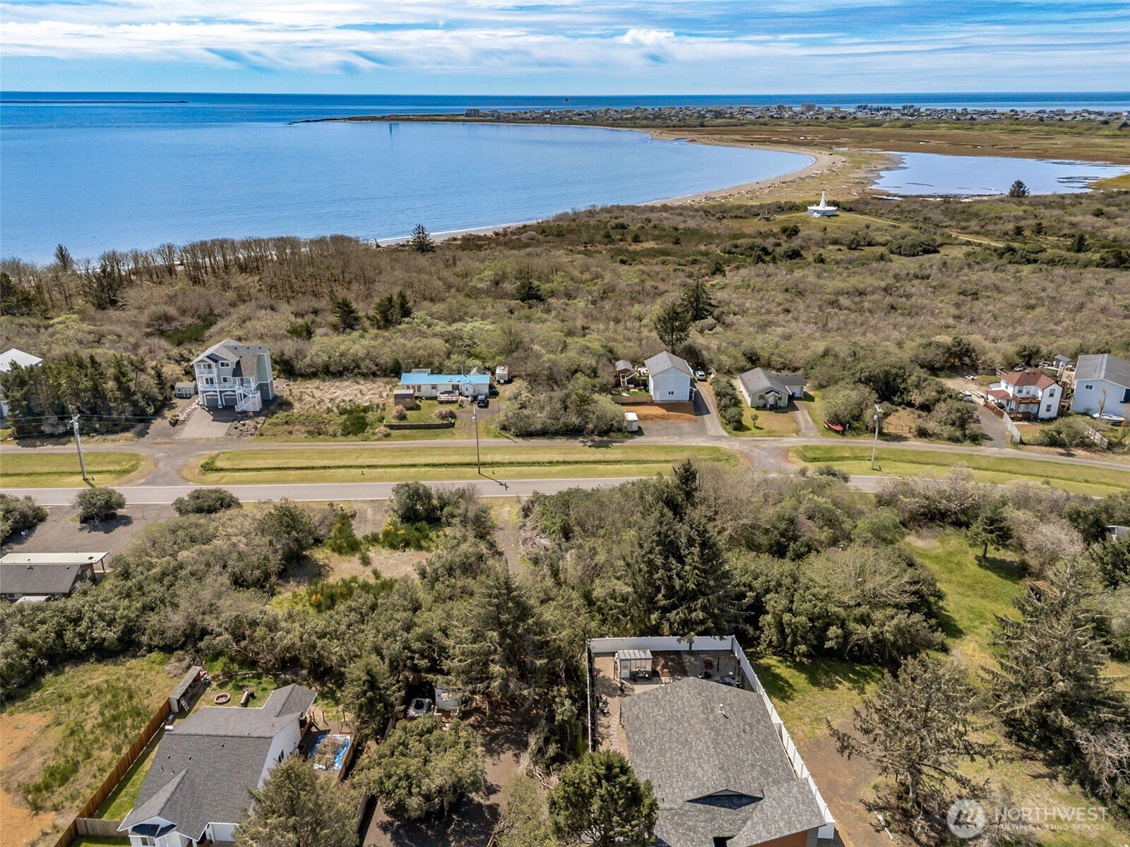 148 Marine View Drive SE, Ocean Shores, WA 98569