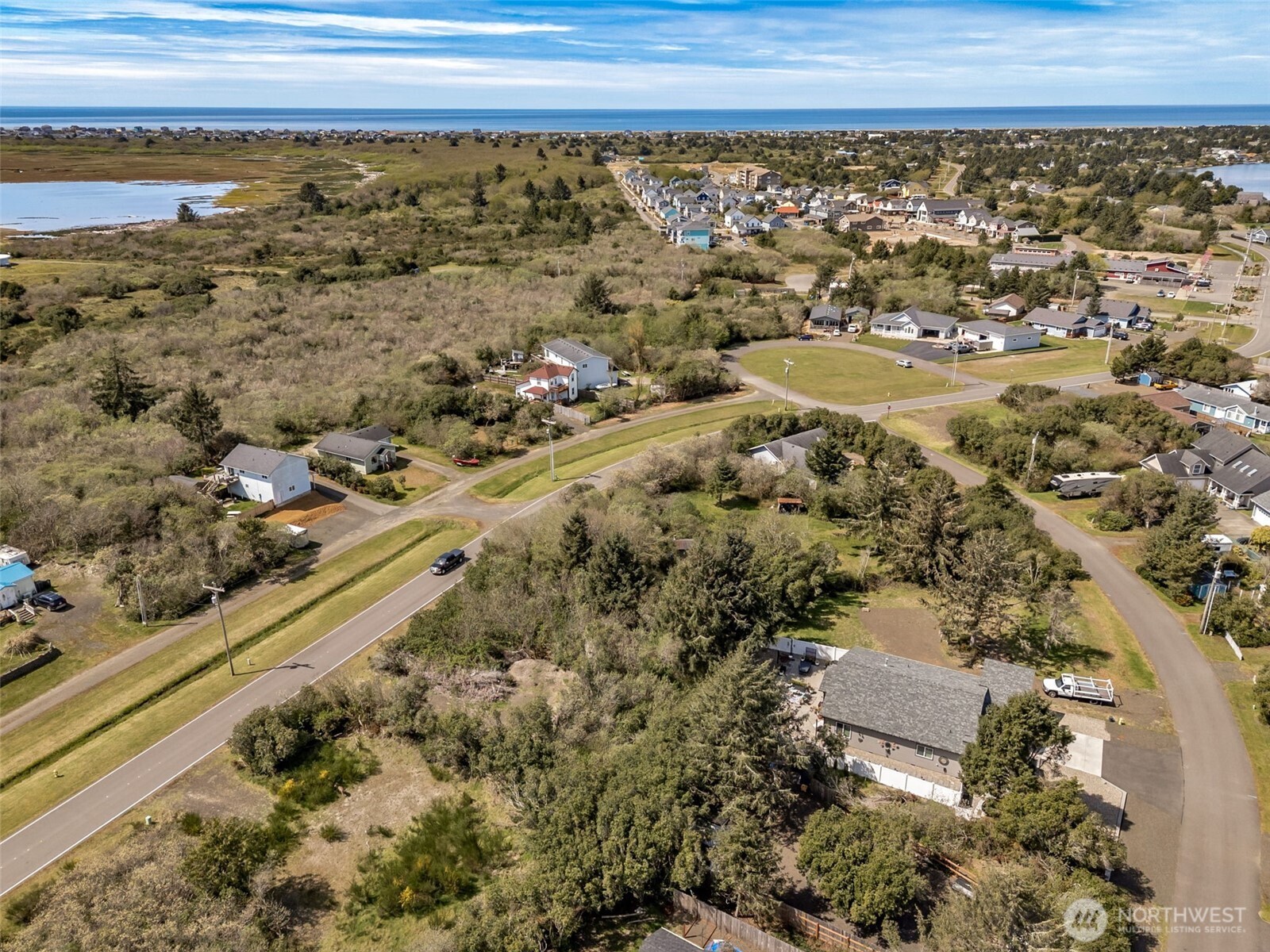 148 Marine View Drive SE, Ocean Shores, WA 98569