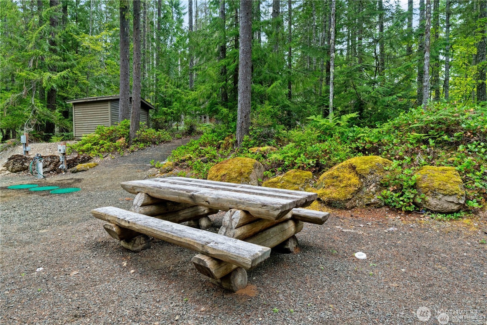 1341 N Potlatch Drive , Hoodsport, WA 98548