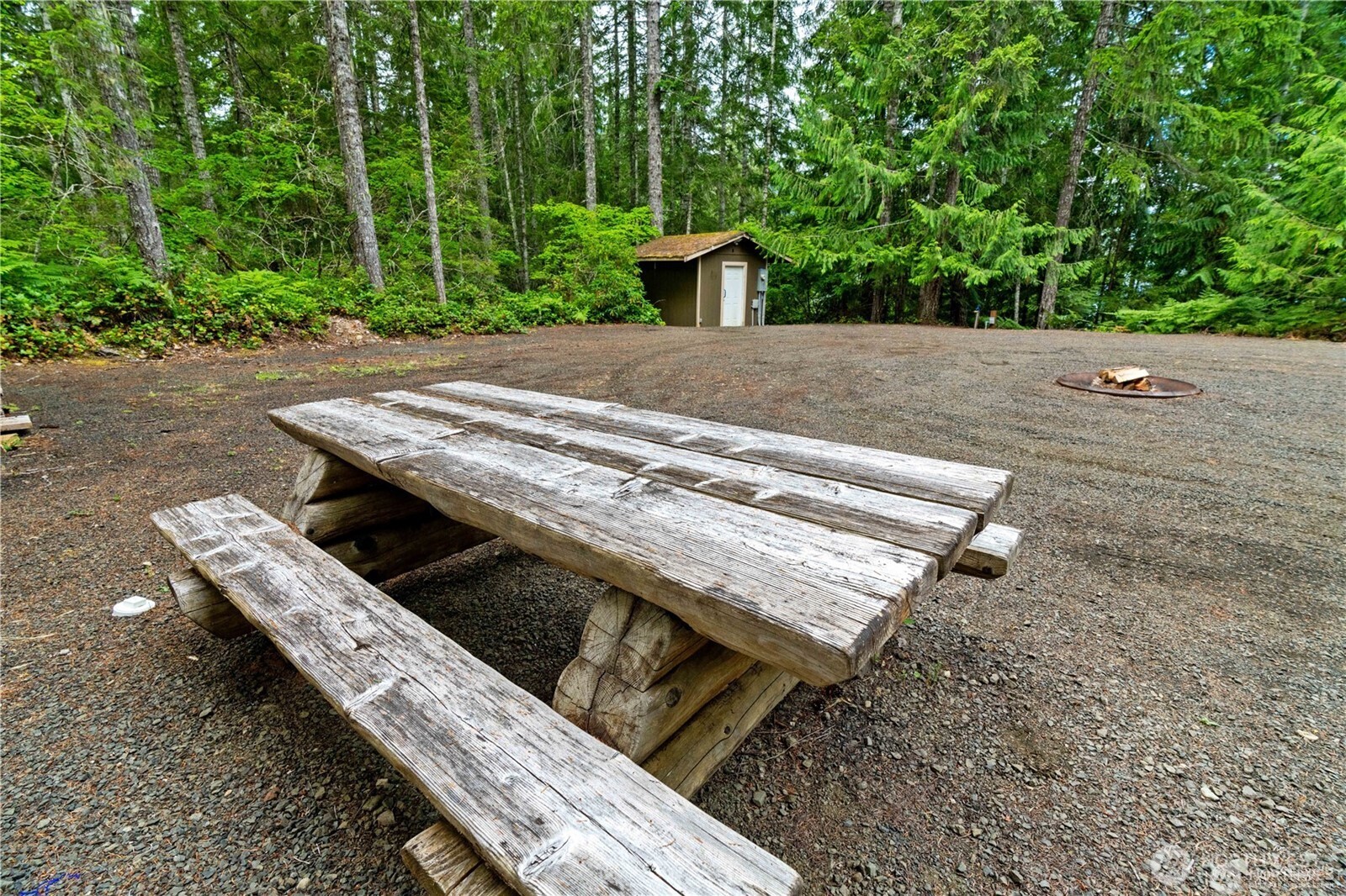 1341 N Potlatch Drive , Hoodsport, WA 98548