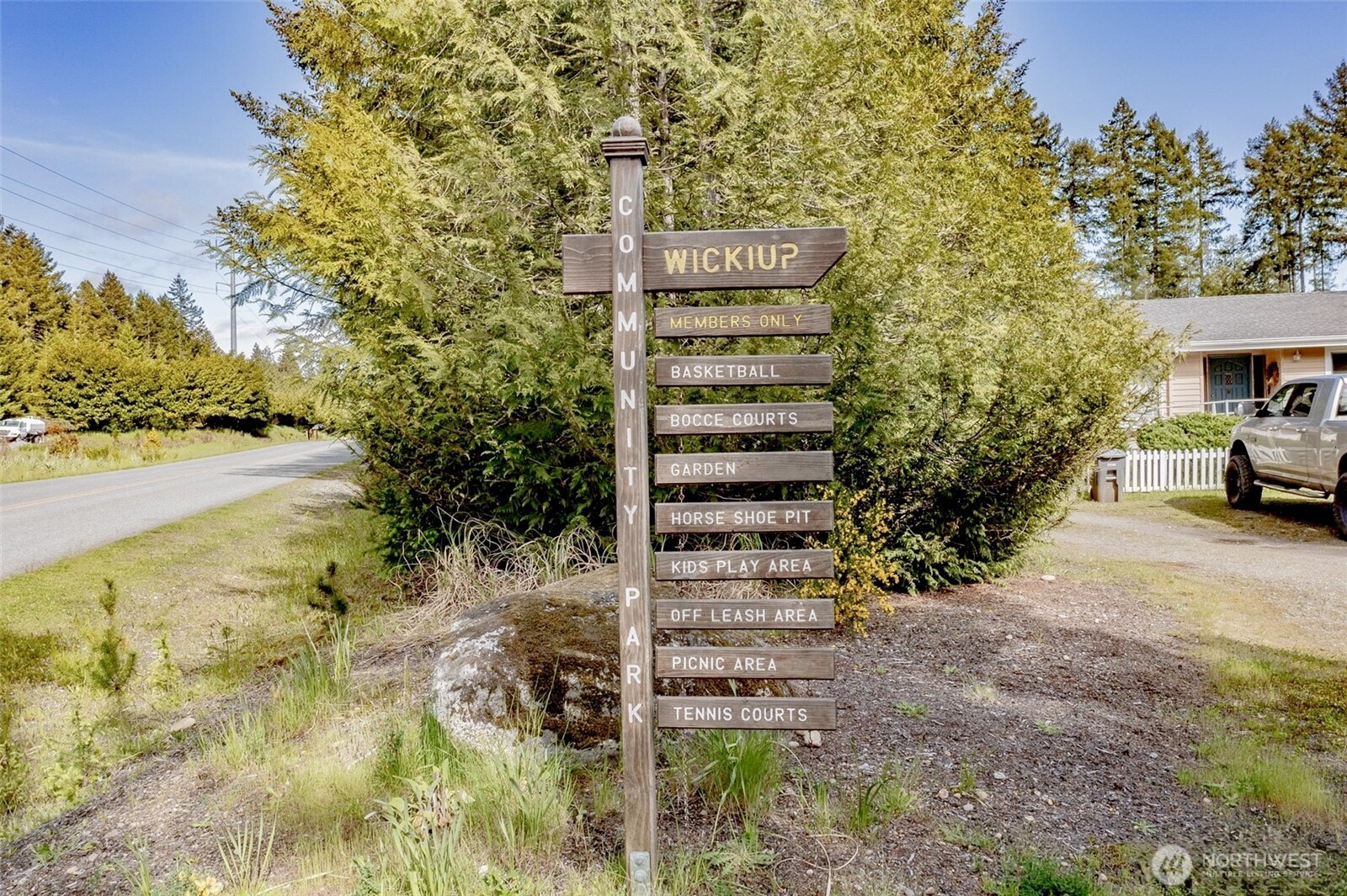 18 E Flaggwood Court , Union, WA 98592