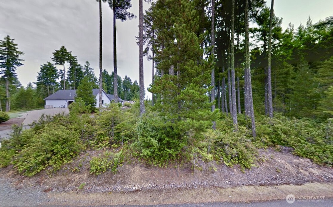 18 E Flaggwood Court , Union, WA 98592