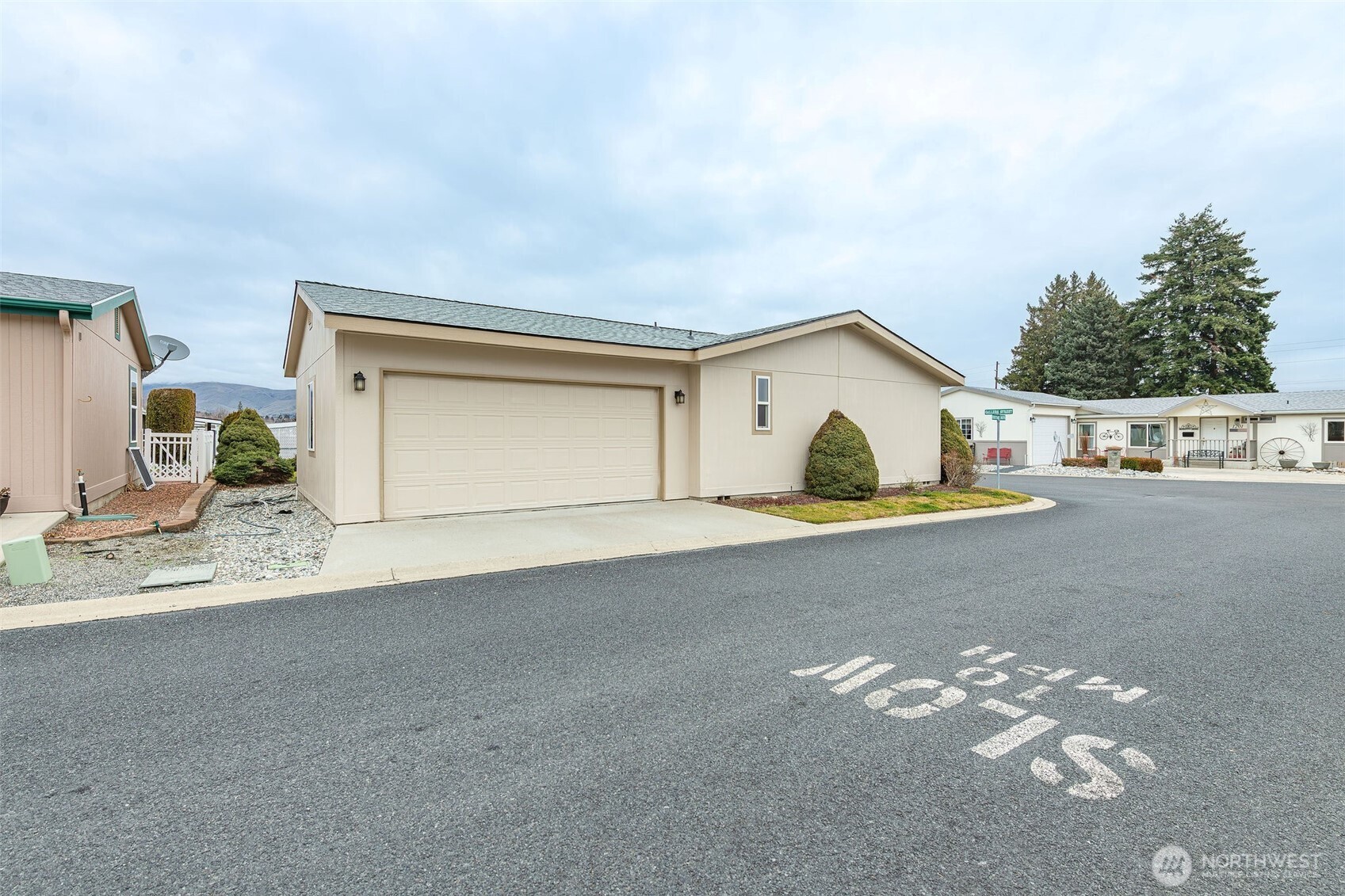 1200 Gallers Street , Wenatchee, WA 98801