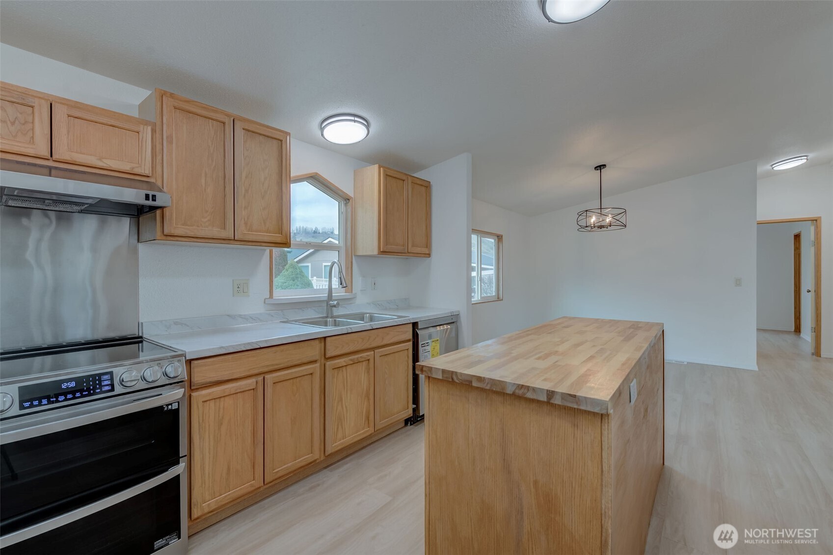 1200 Gallers Street , Wenatchee, WA 98801