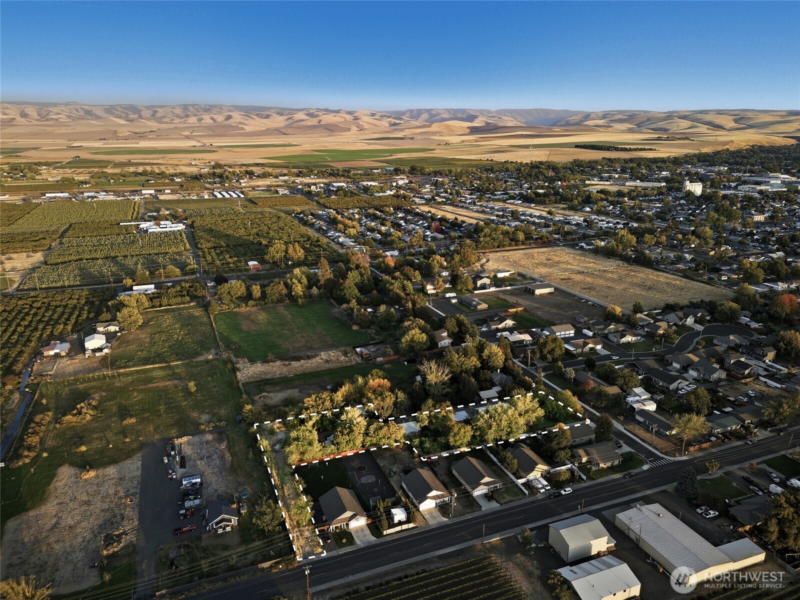 327 Powell Road , Milton-Freewater, OR 97862