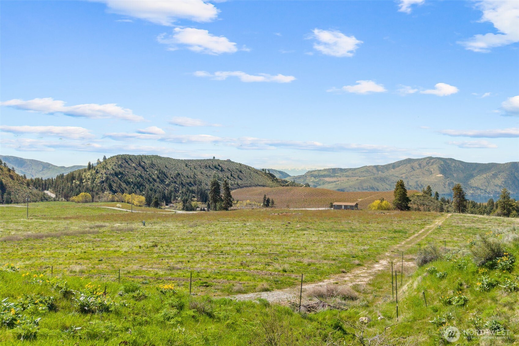 0 Boyd Loop Rd , Manson, WA 98831