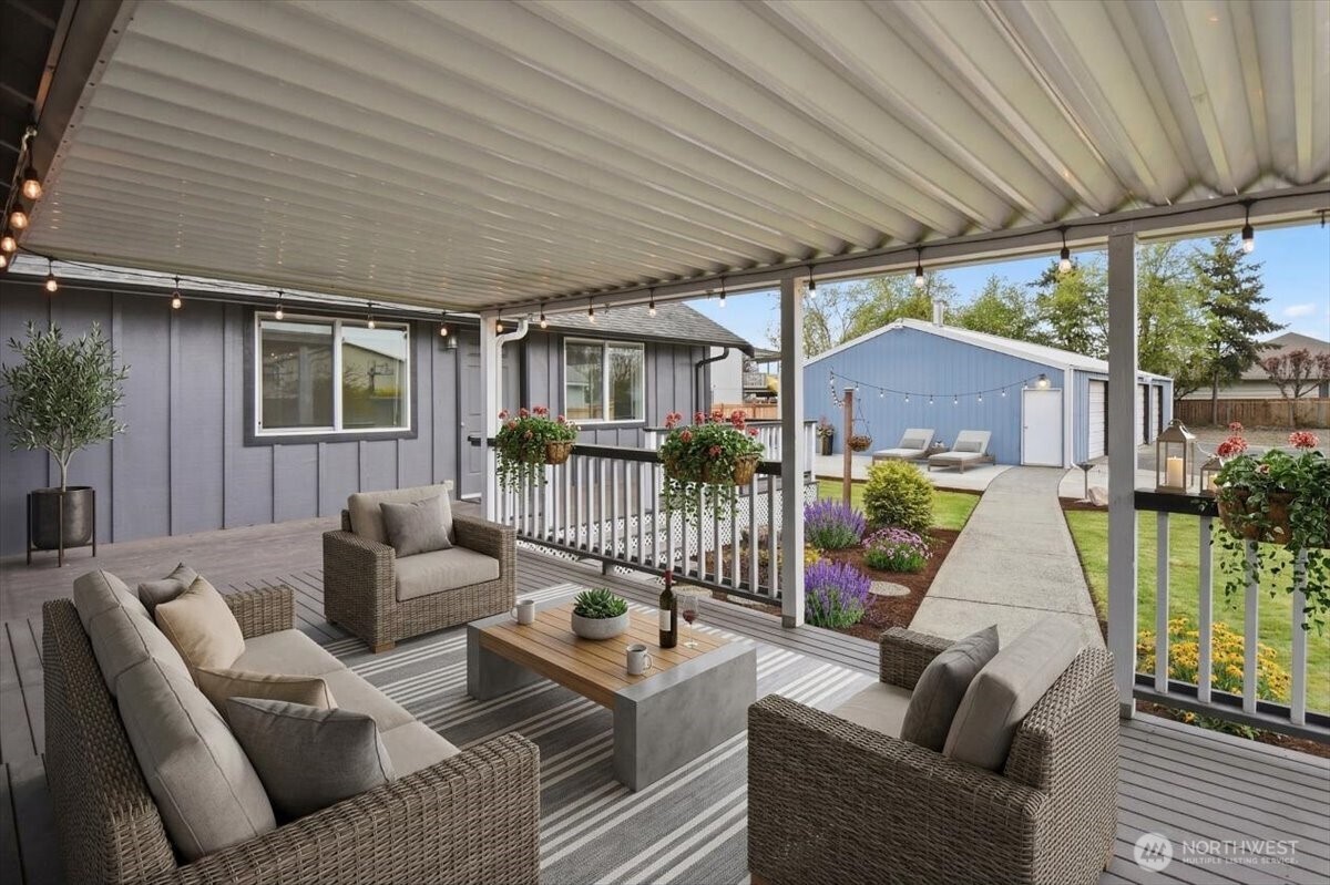 1515 103rd Street E, Tacoma, WA 98445
