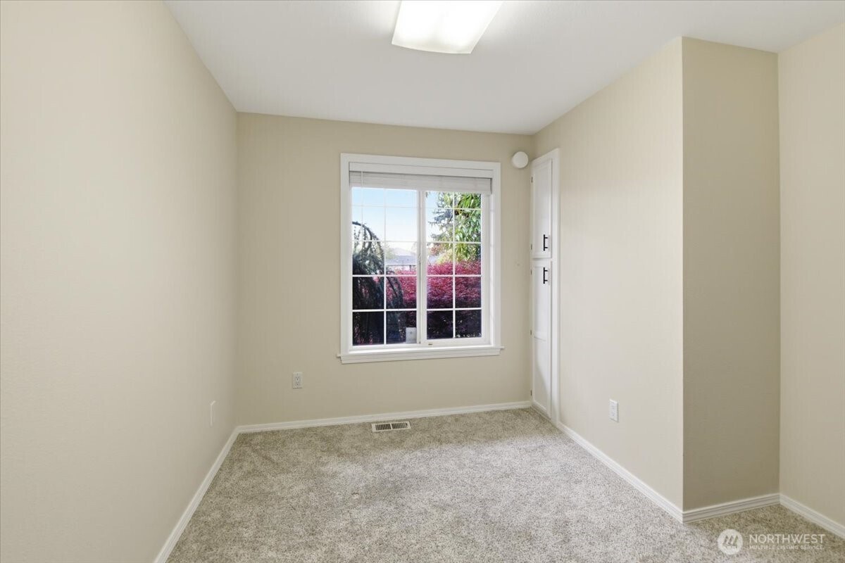 1515 103rd Street E, Tacoma, WA 98445