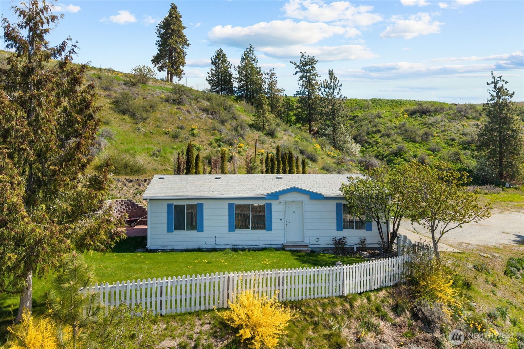 55 Swanson Gulch Road , Manson, WA 98831