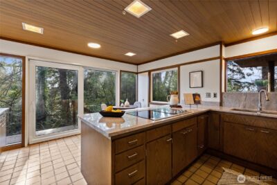 12809 3rd Avenue Ct E, Tacoma, WA 98445 - Photo 10