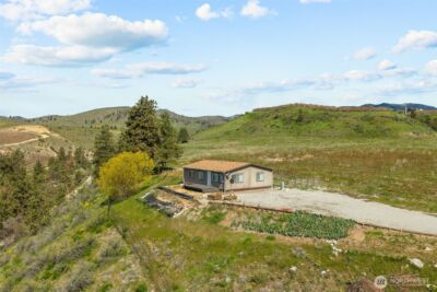 565 Boyd Loop Rd , Manson, WA 98831
