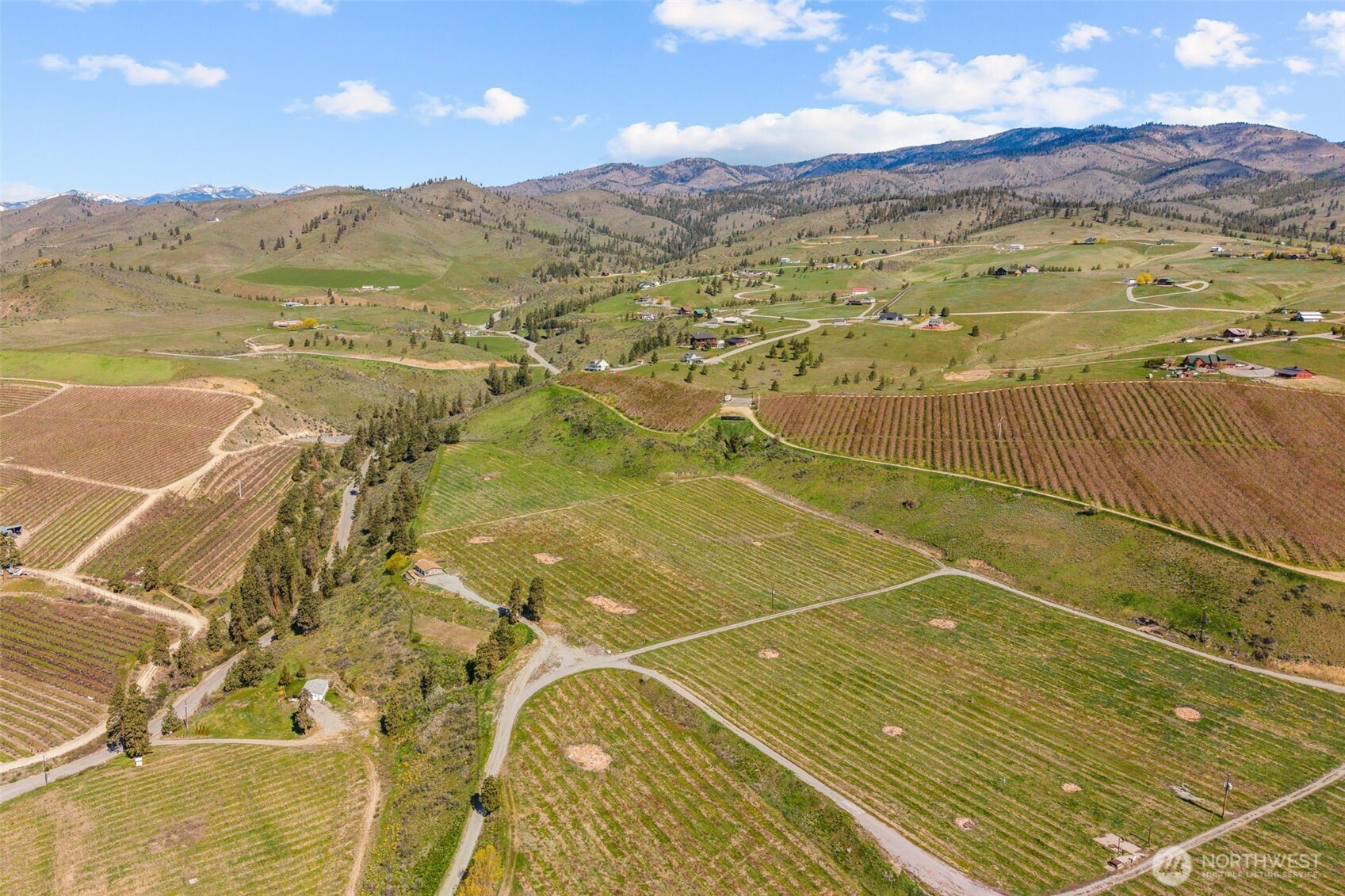 565 Boyd Loop Rd , Manson, WA 98831