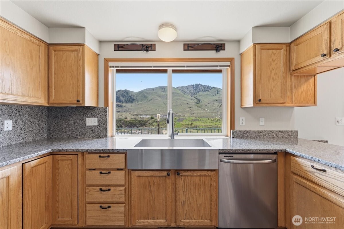 404 S Clifford Street , Chelan, WA 98816