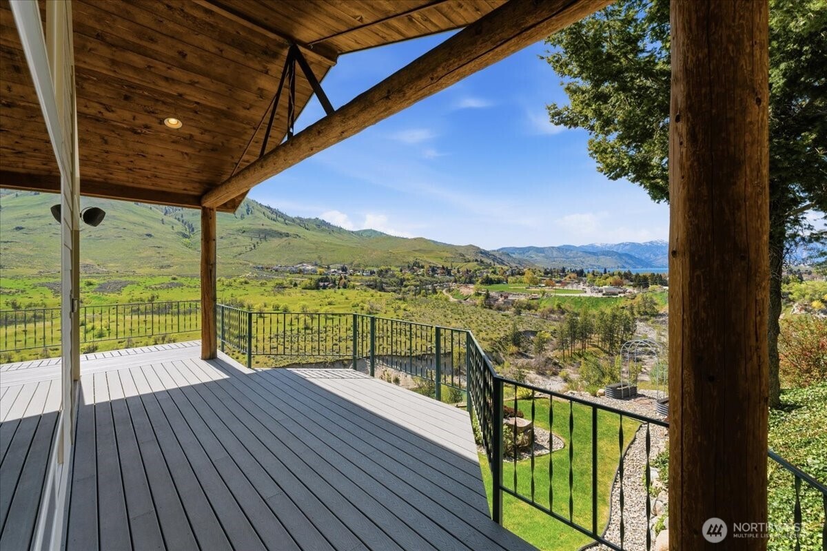 404 S Clifford Street , Chelan, WA 98816