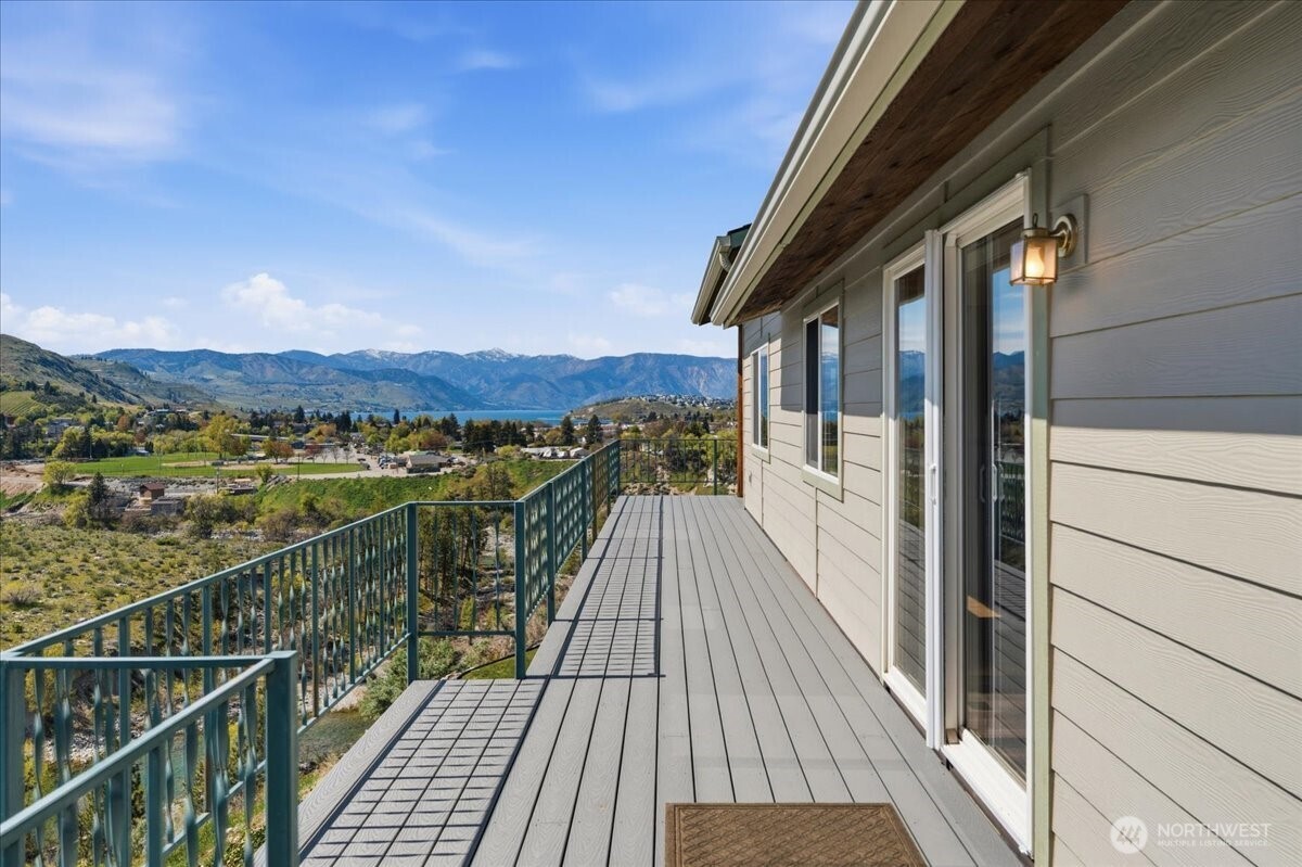 404 S Clifford Street , Chelan, WA 98816
