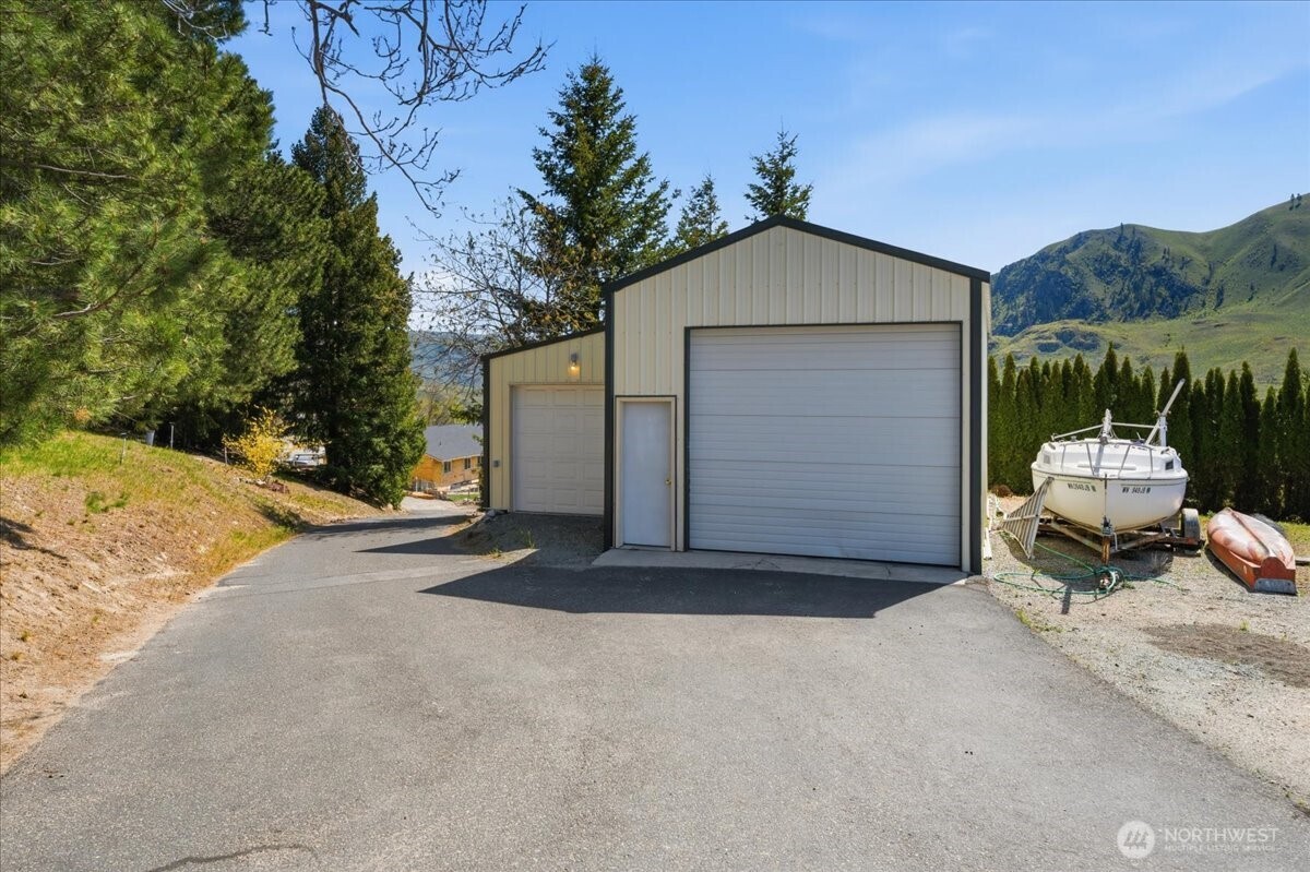 404 S Clifford Street , Chelan, WA 98816