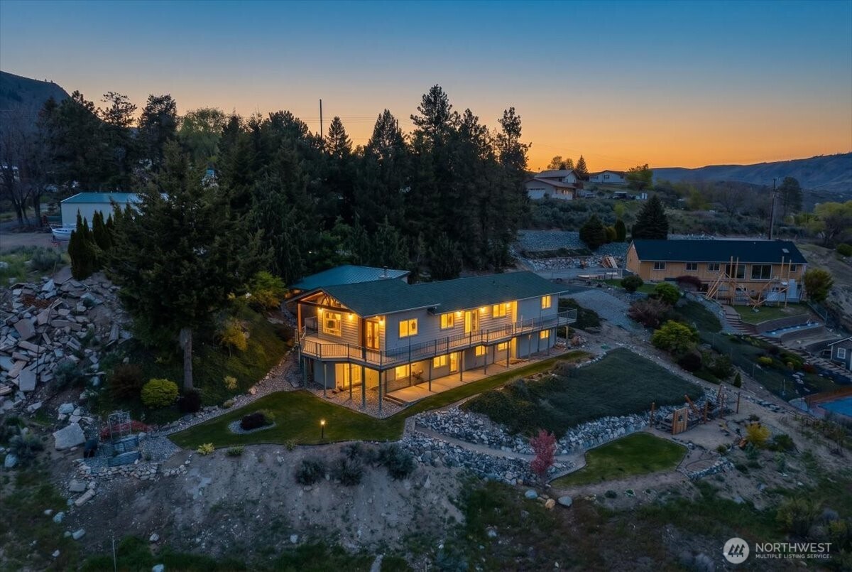 404 S Clifford Street , Chelan, WA 98816