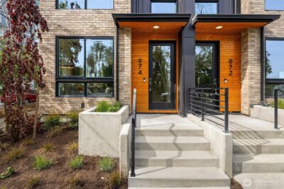 972 NW 54th Street , Seattle, WA 98107